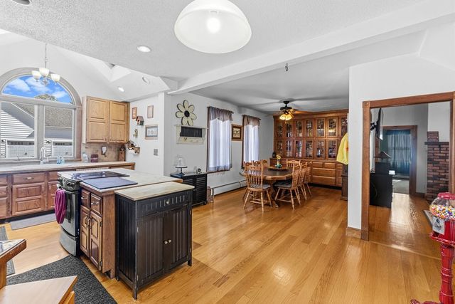 128 Prospect Hill, Taunton, MA 02780