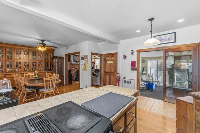 128 Prospect Hill, Taunton, MA 02780
