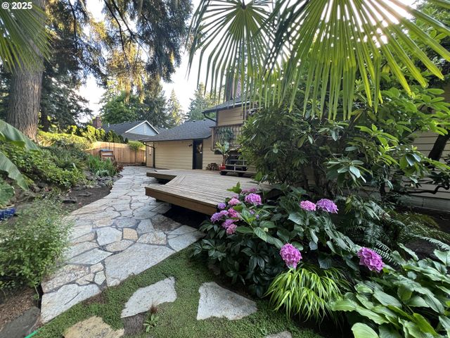 18978 ARROWWOOD Ave, Lake Oswego, OR 97035