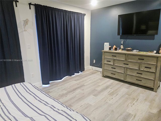 8360 SW 154th Ave, Miami, FL 33193