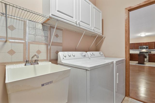 11400 Maryland Street, Crown Point, IN 46307