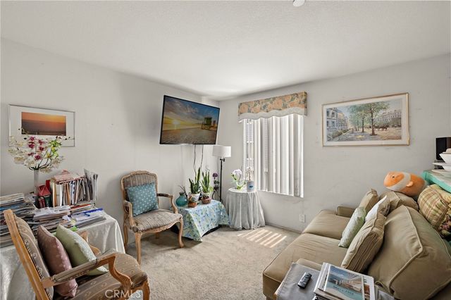 8125 Surfline Dr A, Huntington Beach, CA 92646