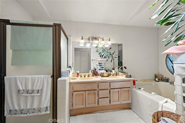8125 Surfline Dr A, Huntington Beach, CA 92646