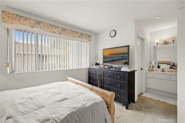 8125 Surfline Dr A, Huntington Beach, CA 92646