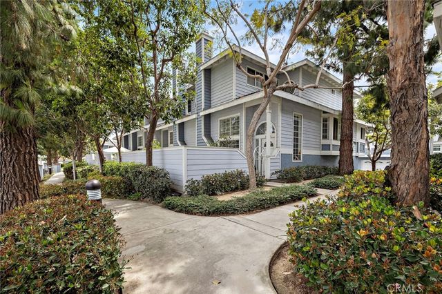 8125 Surfline Dr A, Huntington Beach, CA 92646