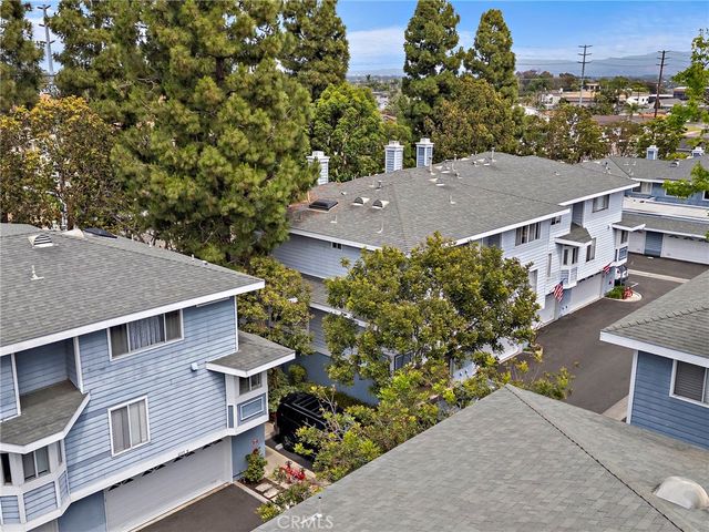 8125 Surfline Dr A, Huntington Beach, CA 92646