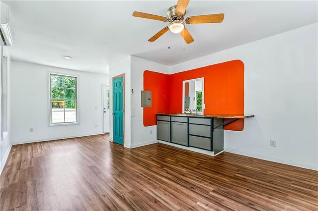 135 Dixie Lane, Covington, GA 30014