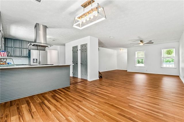 135 Dixie Lane, Covington, GA 30014