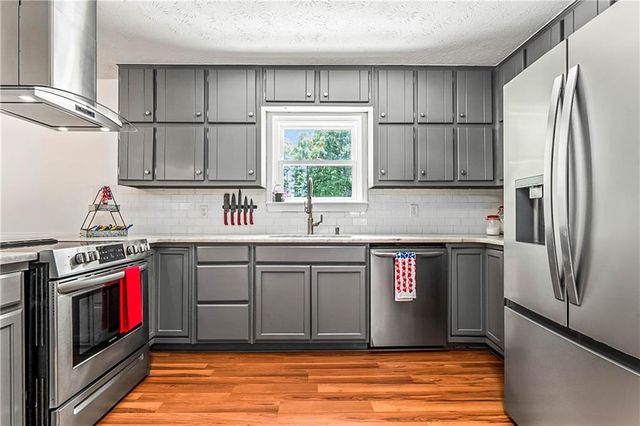 135 Dixie Lane, Covington, GA 30014