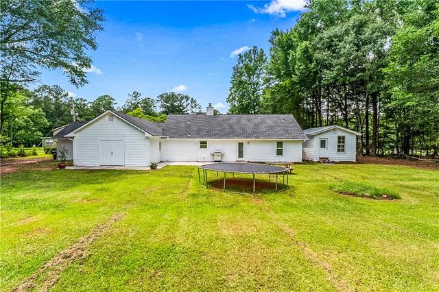 135 Dixie Lane, Covington, GA 30014