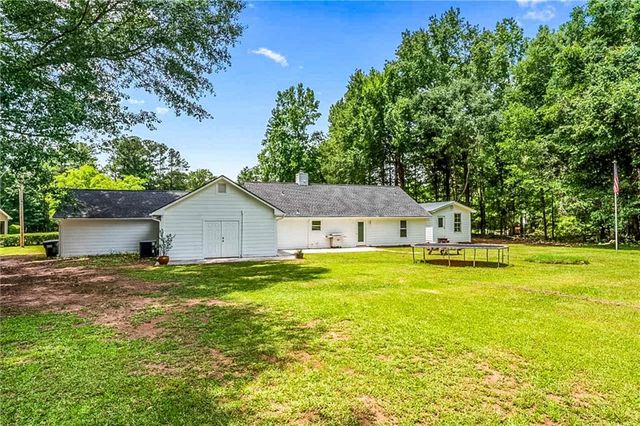 135 Dixie Lane, Covington, GA 30014