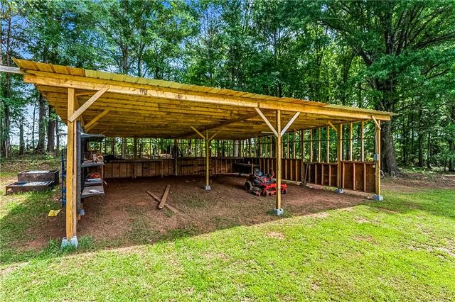 135 Dixie Lane, Covington, GA 30014