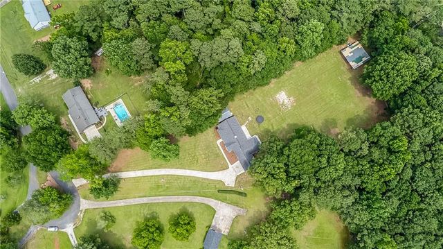 135 Dixie Lane, Covington, GA 30014