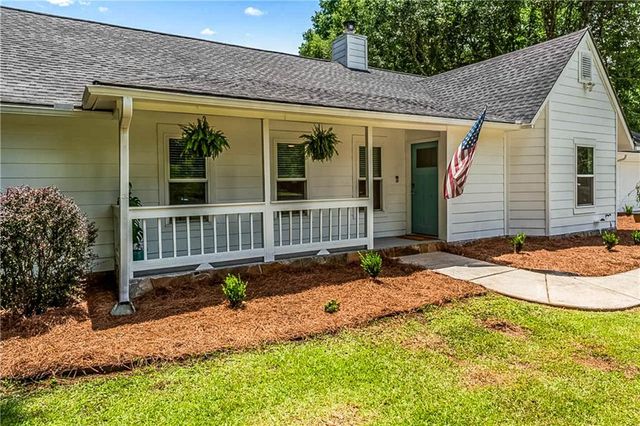 135 Dixie Lane, Covington, GA 30014