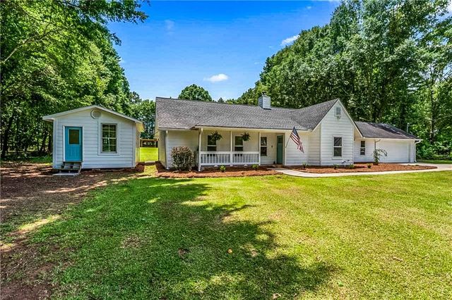 135 Dixie Lane, Covington, GA 30014