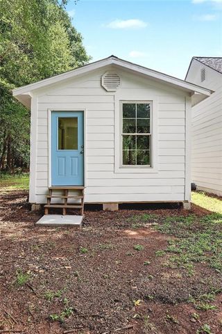 135 Dixie Lane, Covington, GA 30014