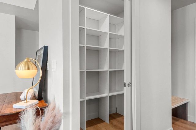 208 CLUBHOUSE LANE, Kimberly, WI 54913