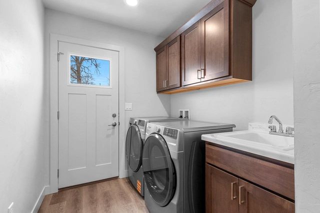 208 CLUBHOUSE LANE, Kimberly, WI 54913