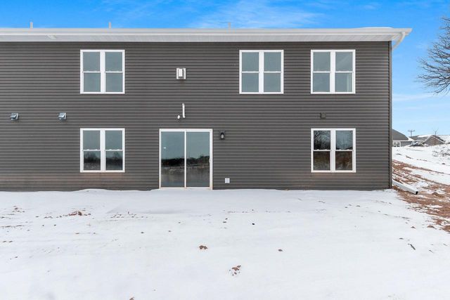 208 CLUBHOUSE LANE, Kimberly, WI 54913