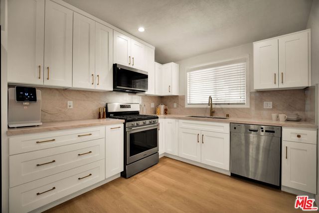 19120 Hartland Street, Reseda, CA 91335