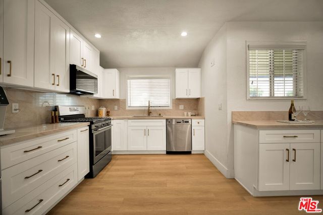 19120 Hartland Street, Reseda, CA 91335
