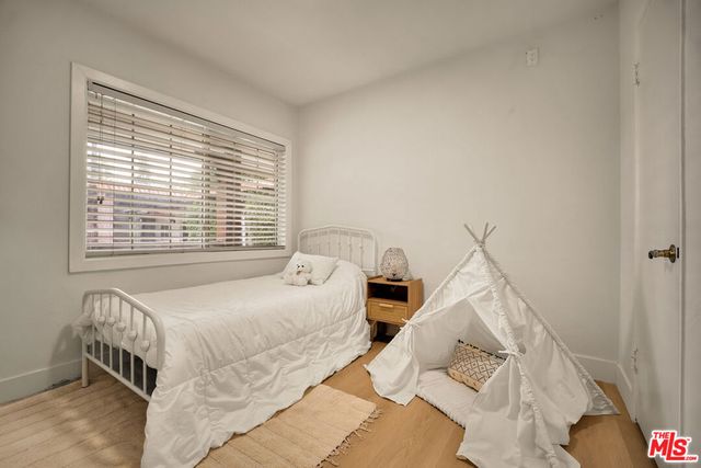 19120 Hartland Street, Reseda, CA 91335