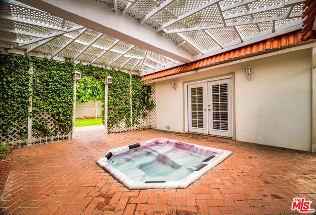 19120 Hartland Street, Reseda, CA 91335