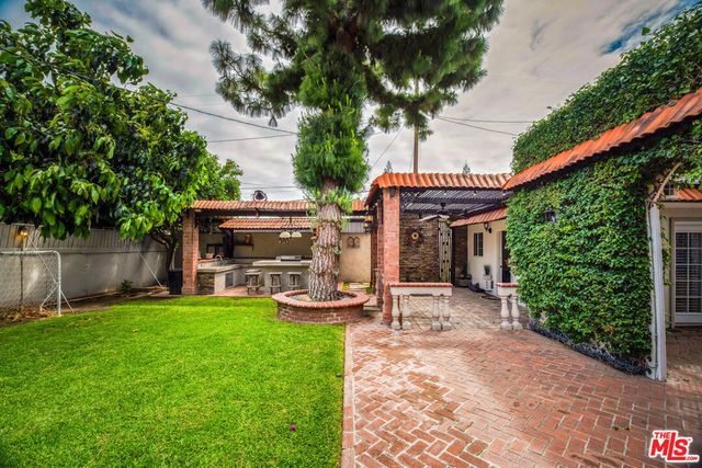 19120 Hartland Street, Reseda, CA 91335