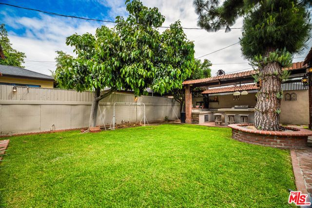 19120 Hartland Street, Reseda, CA 91335