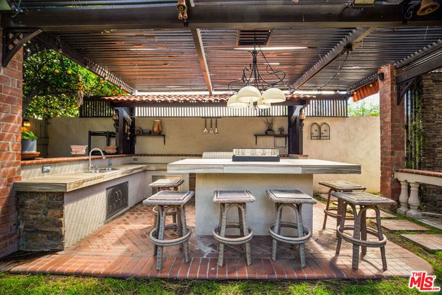 19120 Hartland Street, Reseda, CA 91335