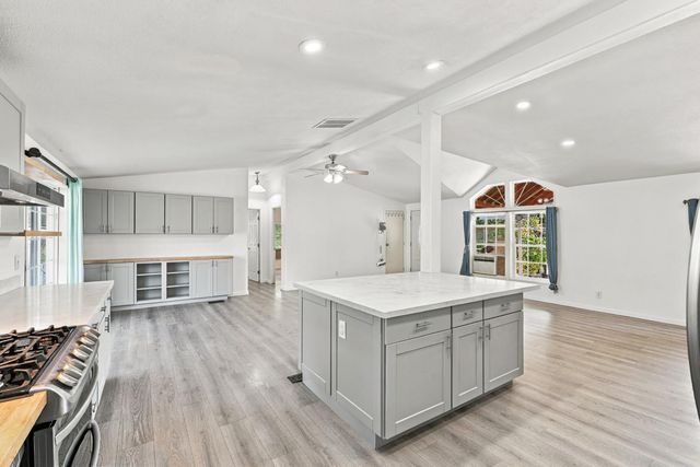 555 Trail Ridge Ln, Colfax, CA 95713