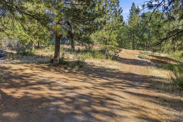 555 Trail Ridge Ln, Colfax, CA 95713