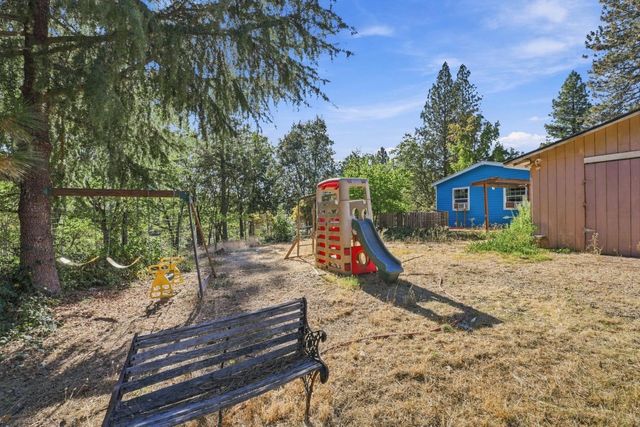555 Trail Ridge Ln, Colfax, CA 95713