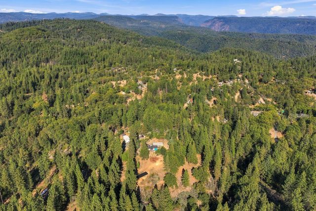 555 Trail Ridge Ln, Colfax, CA 95713