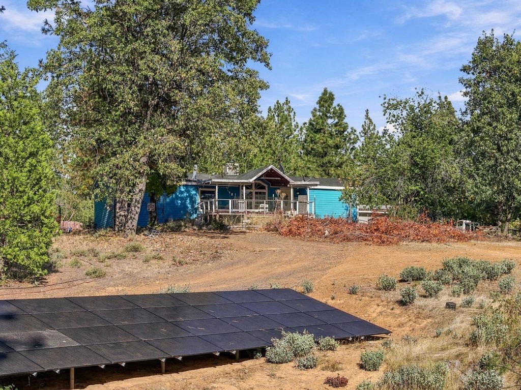 555 Trail Ridge Ln, Colfax, CA 95713