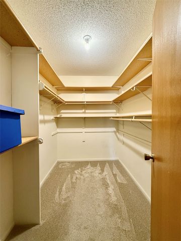 409 SE Delaware Avenue 211, Ankeny, IA 50021