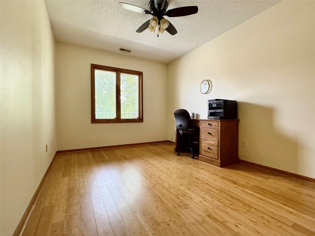 409 SE Delaware Avenue 211, Ankeny, IA 50021