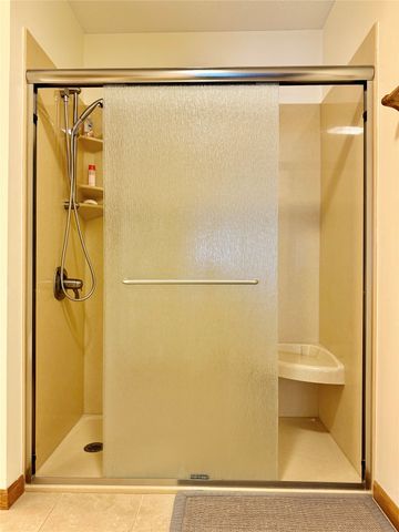 409 SE Delaware Avenue 211, Ankeny, IA 50021