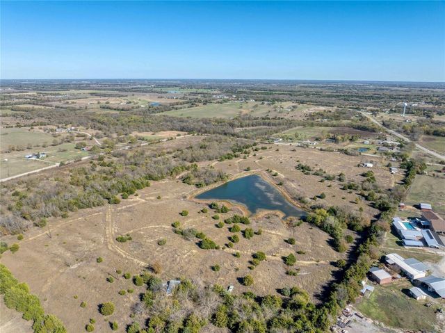 10420 County Road 470, Blue Ridge, TX 75424