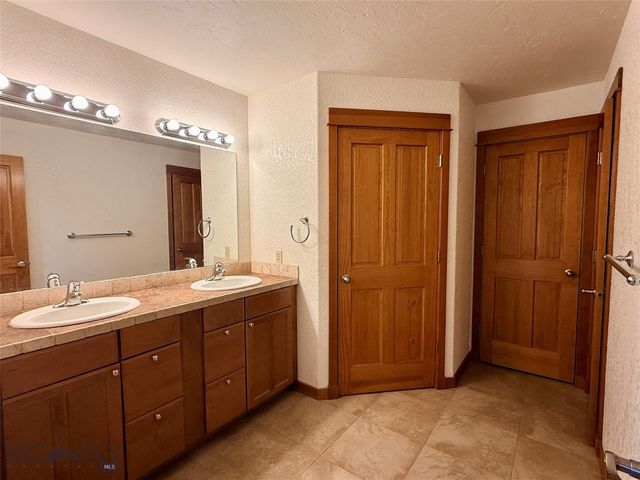 4662 Glenwood Drive, Bozeman, MT 59718