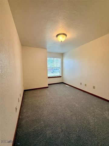 4662 Glenwood Drive, Bozeman, MT 59718