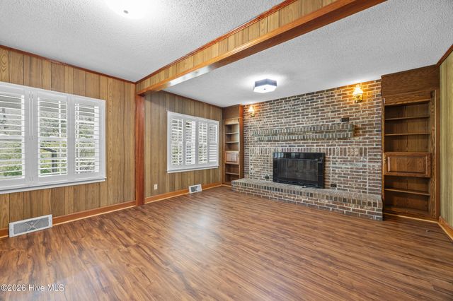 301 Dewitt Street, Jacksonville, NC 28540