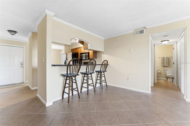 10103 SAILWINDS BOULEVARD N 103, Largo, FL 33773