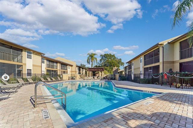 10103 SAILWINDS BOULEVARD N 103, Largo, FL 33773