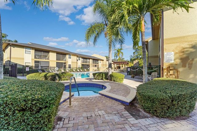 10103 SAILWINDS BOULEVARD N 103, Largo, FL 33773