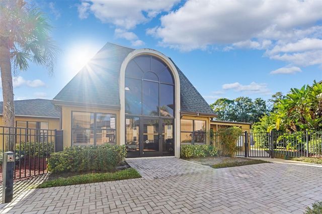 10103 SAILWINDS BOULEVARD N 103, Largo, FL 33773