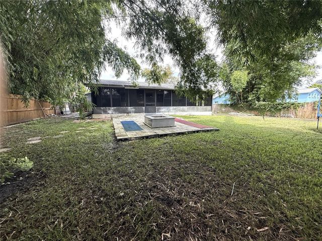 2944 58TH AVENUE N, St Petersburg, FL 33714