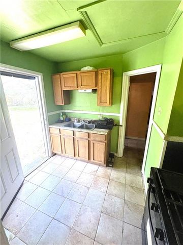 1858 Martin Place, Mobile, AL 36617