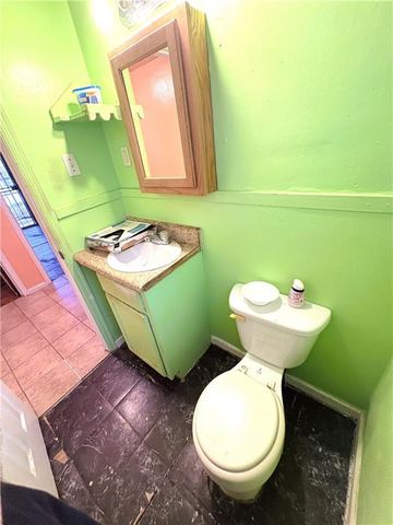 1858 Martin Place, Mobile, AL 36617