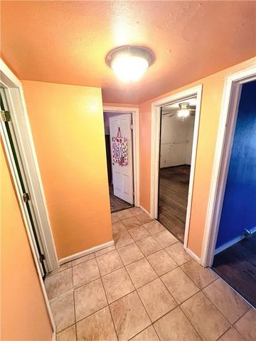 1858 Martin Place, Mobile, AL 36617